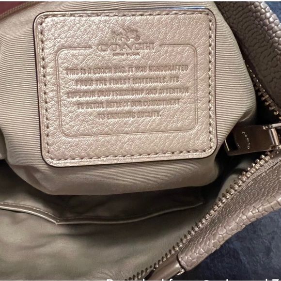 Coach Isabelle Leather bag crossbody! - Picture 7 of 9